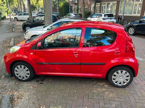 Peugeot 107 1.0 12V 5DR 2010 Rood, Auto's, Peugeot, Particulier, Benzine, A, Hatchback, Handgeschakeld, Origineel Nederlands, Rood