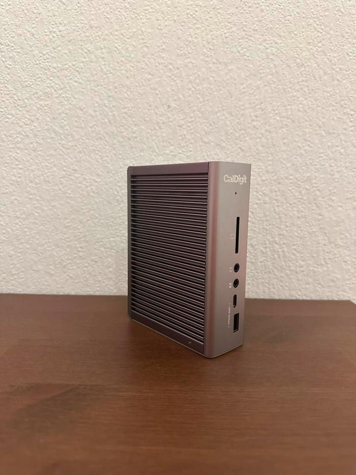 Caldigit ts 3 plus docking station, Computers en Software, Dockingstations, Gebruikt, Docking station, Laptop, Tablet, Ophalen of Verzenden