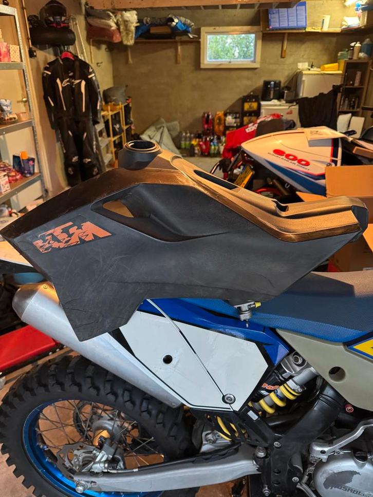 Endurotank 13L KTM/Husqvarna/Husaberg 2005-2012, Motoren, Onderdelen | Overige, Gebruikt, Ophalen of Verzenden