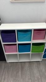 Leuk kastje met gekleurde mandjes | 87,5 bij 84 cm, Ophalen, Zo goed als nieuw