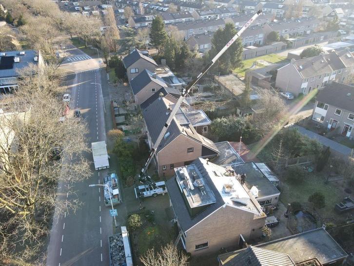 hijskraan / Alu kraan incl. meewerkend machinist € 90,- p.u., Zakelijke goederen, Machines en Bouw | Kranen en Graafmachines, Kraan