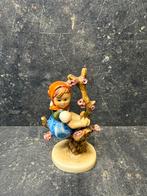 Goebel Hummel 141/3/0 – ‘Apple Tree Girl’ – W. Germany, Ophalen of Verzenden, Zo goed als nieuw, Hummel