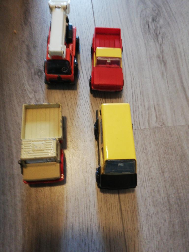 Auto's tonka en 1 siku, Kinderen en Baby's, Speelgoed | Speelgoedvoertuigen, Ophalen of Verzenden, Gebruikt