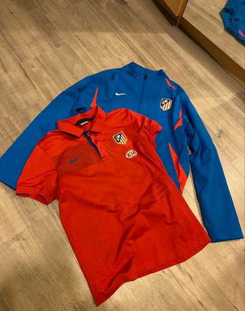 Trainingstop en polo atletico madrid maat m medium beschikbaar voor biedingen