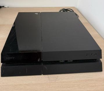PlayStation 4 + 2 controllers + headset – Compleet pakket beschikbaar voor biedingen