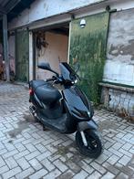 Piaggio Zip 80cc Malossi Op Brom, Fietsen en Brommers, Scooters | Piaggio, Ophalen, Maximaal 45 km/u, Zip, Zo goed als nieuw