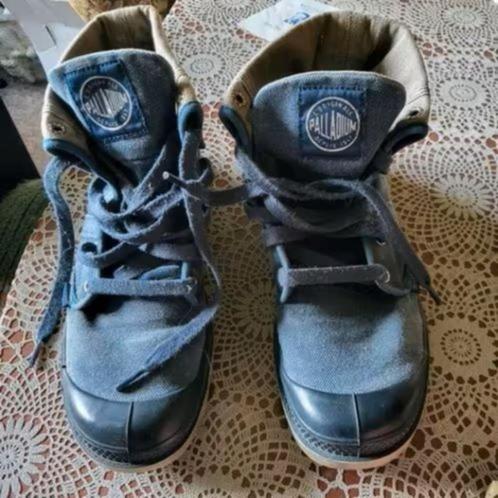Kastopruiming, mooie dames schoenen., Kleding | Dames, Schoenen, Zo goed als nieuw, Sneakers of Gympen, Blauw, Ophalen of Verzenden