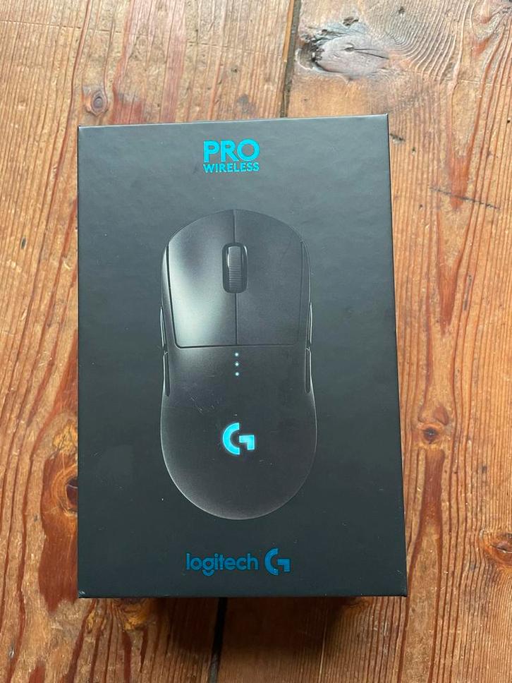 Logitech G Pro Wireless Gaming Mouse, Computers en Software, Muizen, Zo goed als nieuw, Ophalen of Verzenden