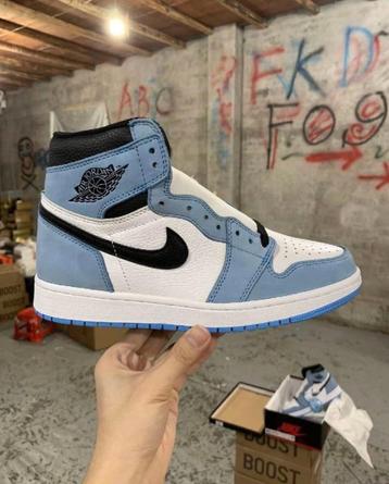 Air Jordan 1 University Blue | Maat 36   beschikbaar voor biedingen