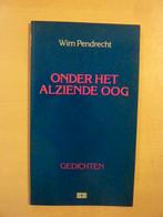 Wim Pendrecht - Onder het alziende oog, Ophalen of Verzenden, Zo goed als nieuw