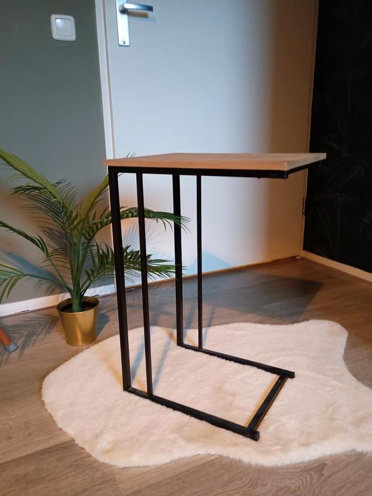 Bijzet tafel / banktafel Industrieel, Huis en Inrichting, Tafels | Bijzettafels, Gebruikt, Rond, 45 tot 60 cm, Minder dan 55 cm