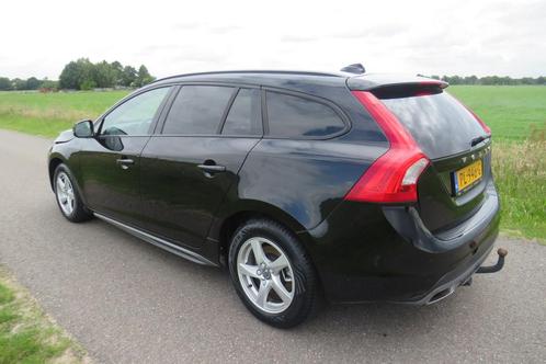 Volvo v-60 2.0 D 120 pk Pular+ Dynamic Euro 6 schuifdak Leer, Auto diversen, Schadeauto's, Handgeschakeld, Diesel, Stationwagon