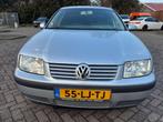 Volkswagen BORA 2.0 SPORTLINE, Auto's, Volkswagen, Bora, 4 cilinders, 1984 cc, Origineel Nederlands