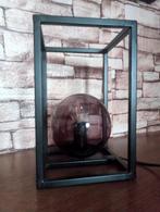 Moderne tafellamp met metalen frame 25 cm, Ophalen of Verzenden, Zo goed als nieuw, Modern, Minder dan 50 cm