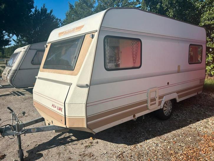 Dethleffs New Line 460 4 persoons caravan, Caravans en Kamperen, Caravans, Bedrijf, tot en met 4, 750 - 1000 kg, Rondzit, Dethleffs