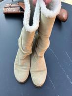 Mooie warme gevoerde Laarzen, Kleding | Dames, Schoenen, Ophalen, Hoge laarzen, Beige, Zo goed als nieuw