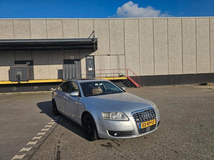 Audi A6 4.2 246KW Quattro Tiptronic 2004 Grijs, Auto's, Audi, Particulier, A6, Benzine, F, Sedan, Automaat, Geïmporteerd, Zilver of Grijs