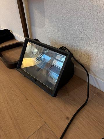 Terras infraroodstraler, 230 Volt, 50 Hz, 1000 Watt beschikbaar voor biedingen