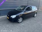Volkswagen Polo 1.4-16V Sportline/ AUTOMAAT/LM VELGEN/CLIMA, Auto's, Gebruikt, 4 cilinders, Zwart, 14 km/l