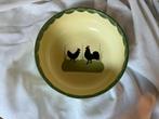 Schaal Kip en haan zeller keramiek diameter 19 cm hoog 7 cm., Huis en Inrichting, Keuken | Servies, Ophalen of Verzenden, Nieuw