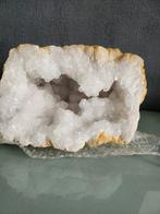 Bergkristal geode, Verzamelen, Mineralen en Fossielen, Ophalen of Verzenden