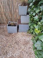 Vierkante plantenbakken ., Tuin en Terras, Steen, Gebruikt, Minder dan 60 cm, Rechthoekig