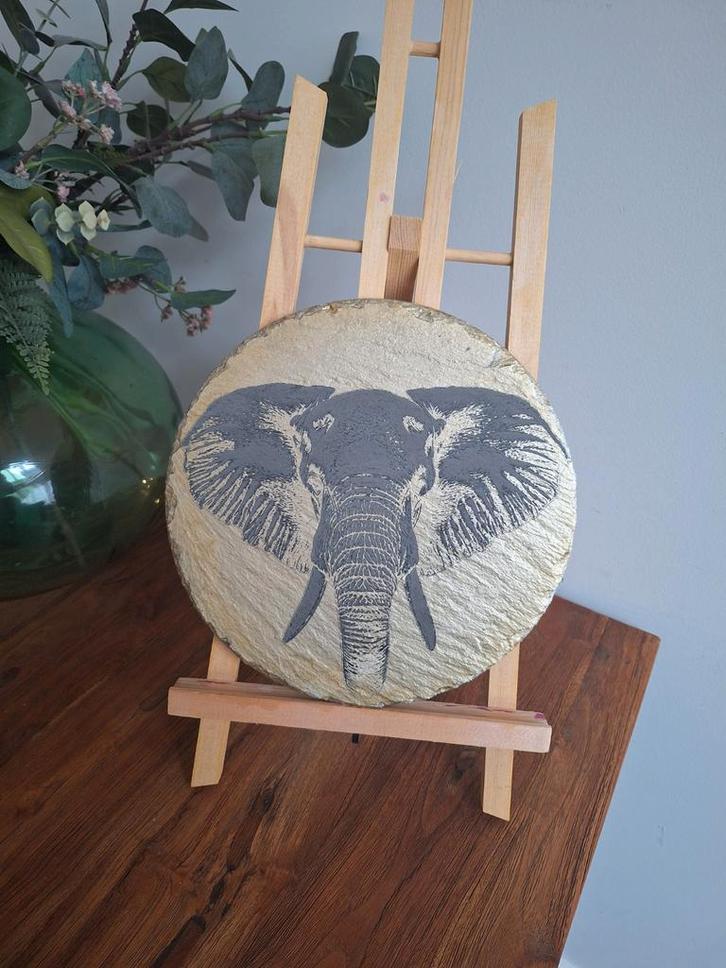 Goudkleurig leisteen plateau met olifant - Nieuw, Huis en Inrichting, Woonaccessoires | Wanddecoraties, Nieuw, Ophalen of Verzenden