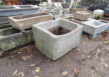 oude arduinen pekelbak trog gootsteen  beschikbaar voor biedingen