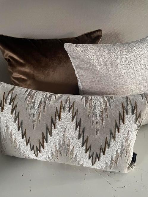 Nieuwe set sierkussens wave, Huis en Inrichting, Woonaccessoires | Kussens, Nieuw, Wit, Ophalen of Verzenden
