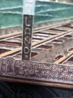 Cloisonné tegel Spoorwegstaking 'De Porceleyne Fles', Antiek en Kunst, Antiek | Wandborden en Tegels, Ophalen of Verzenden