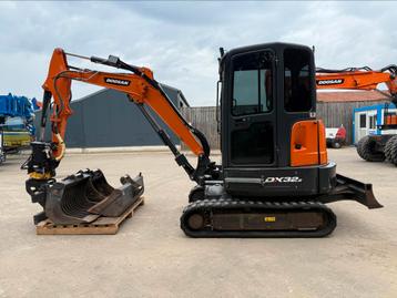 Bobcat E32 engcon EC204 S40 5 aanbouwdelen beschikbaar voor biedingen