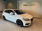 BMW 2-serie Active Tourer 218d AUTOMAAT CORPORATE LEASE SPOR, Auto's, Stof, 4 cilinders, 150 pk, Wit