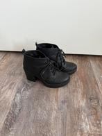 Bershka hakken, Schoenen met lage hakken, Zwart, Gedragen, Bershka