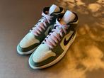 Nike Air Jordan 1 Mid ''Dutch Green'' Mt. 43, Kleding | Heren, Schoenen, Nike Air Jordan, Ophalen of Verzenden, Zo goed als nieuw