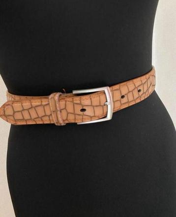 Mooie vintage riem beschikbaar voor biedingen