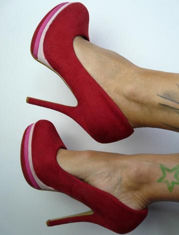 Abfab Vintage Rode Pumps maat 41 beschikbaar voor biedingen