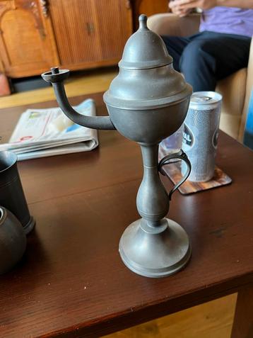 Oude Tinnen Olielamp - Zilverkleurig beschikbaar voor biedingen