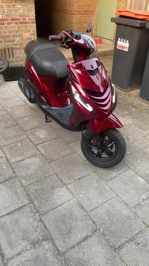 Zip 4t 50cc, Fietsen en Brommers, Scooters | Piaggio, Gebruikt, Zip, Benzine, Ophalen