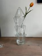 Bijzondere tulpenvaas design gesigneerd, Huis en Inrichting, Ophalen, Overige kleuren, 50 tot 75 cm, Glas