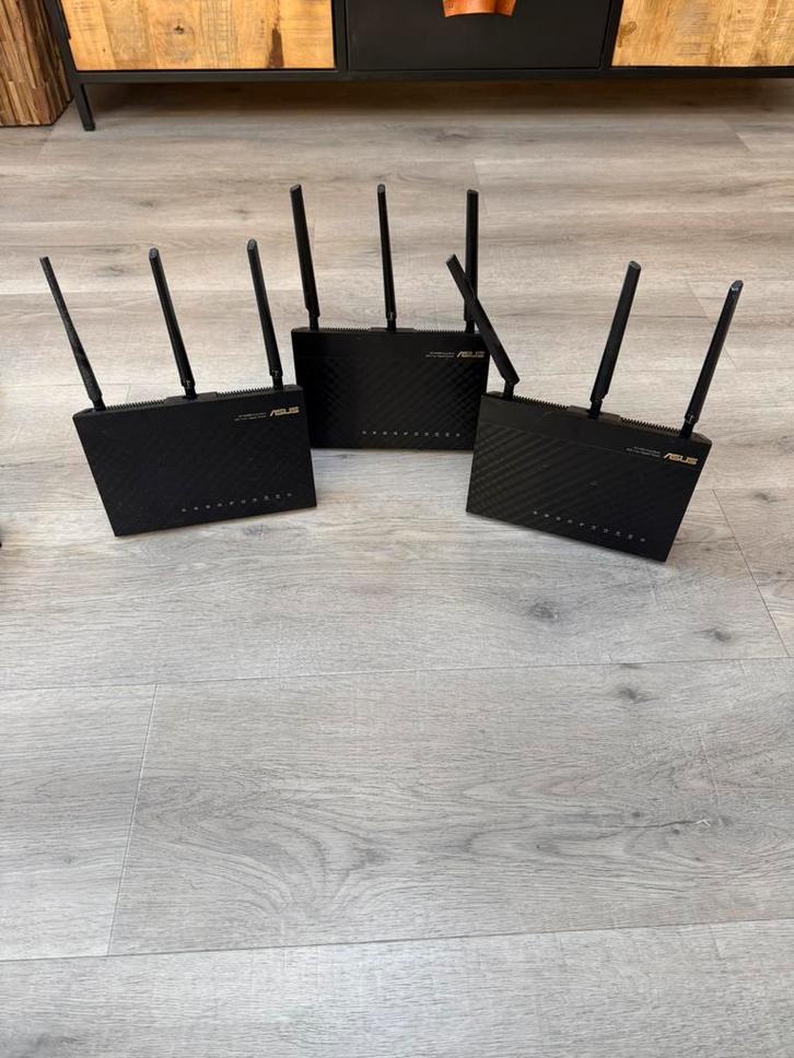 3 ASUS RT-AC68U router – perfecte mesh-set, Computers en Software, Routers en Modems, Zo goed als nieuw, Ophalen of Verzenden