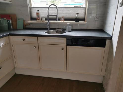 Keuken gratis af te halen, Huis en Inrichting, Keuken | Complete keukens, Gebruikt, U-keuken, Wit, Hout, Hoogglans of Gelakt, Ophalen