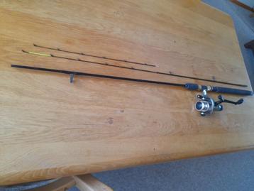 Leuke hengel met molen voor de junior om mee te beginnen. beschikbaar voor biedingen