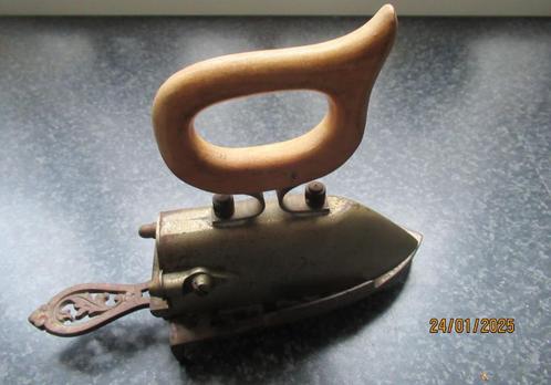 ANTIEKE KLEINE STRIJKBOUT MET ART NOUVEAU TREEF-NO 145, Antiek en Kunst, Antiek | Gereedschap en Instrumenten, Ophalen of Verzenden