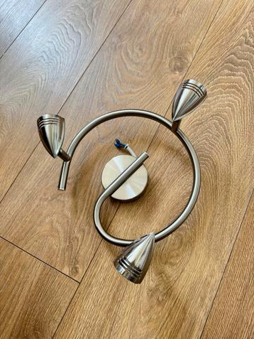 Lamp beschikbaar voor biedingen