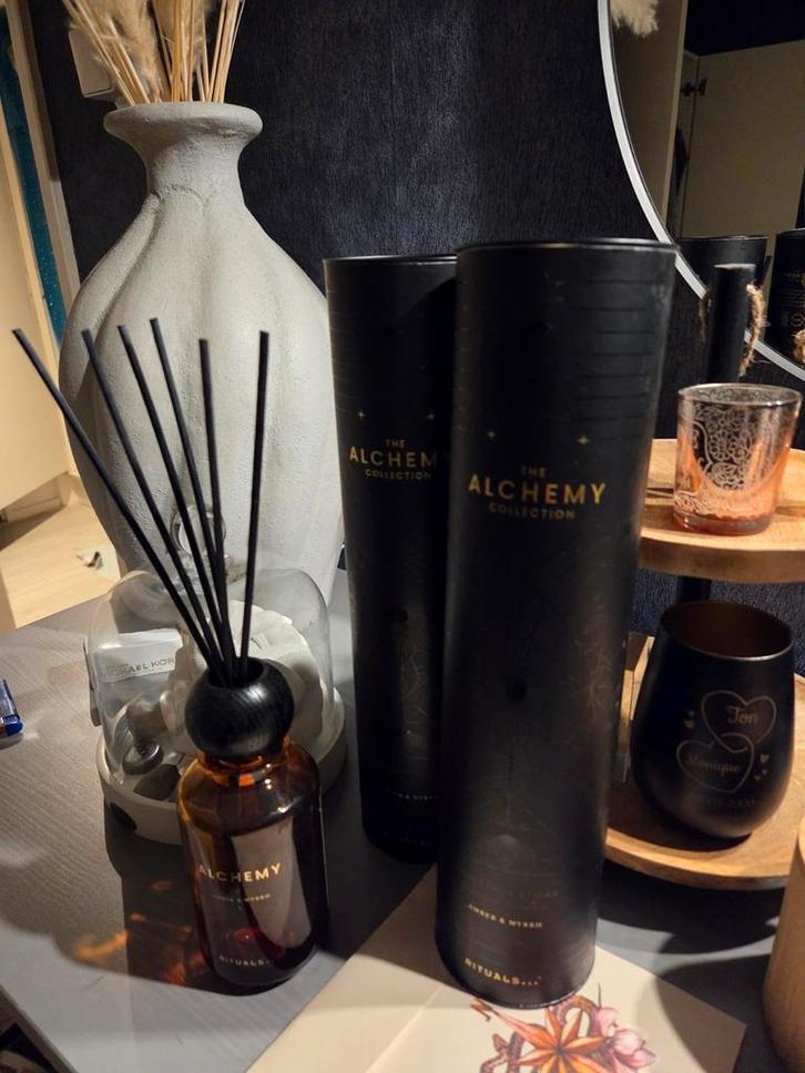 Rituals Alchemy Amber & Myrrh Geurstokjes, Huis en Inrichting, Woonaccessoires | Kandelaars en Kaarsen, Nieuw, Minder dan 25 cm