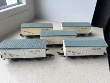 5x Piko ho Koelwagens van de MAV maatschappij . beschikbaar voor biedingen