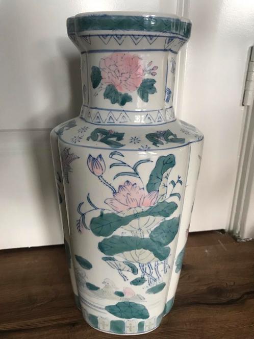 Grote antieke Chinese vaas 38 cm hoog Lotus porselein antiek, Antiek en Kunst, Antiek | Vazen, Ophalen of Verzenden
