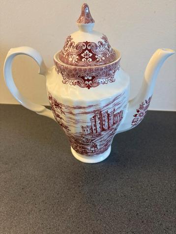 Vintage Olde Country Castles Theepot beschikbaar voor biedingen