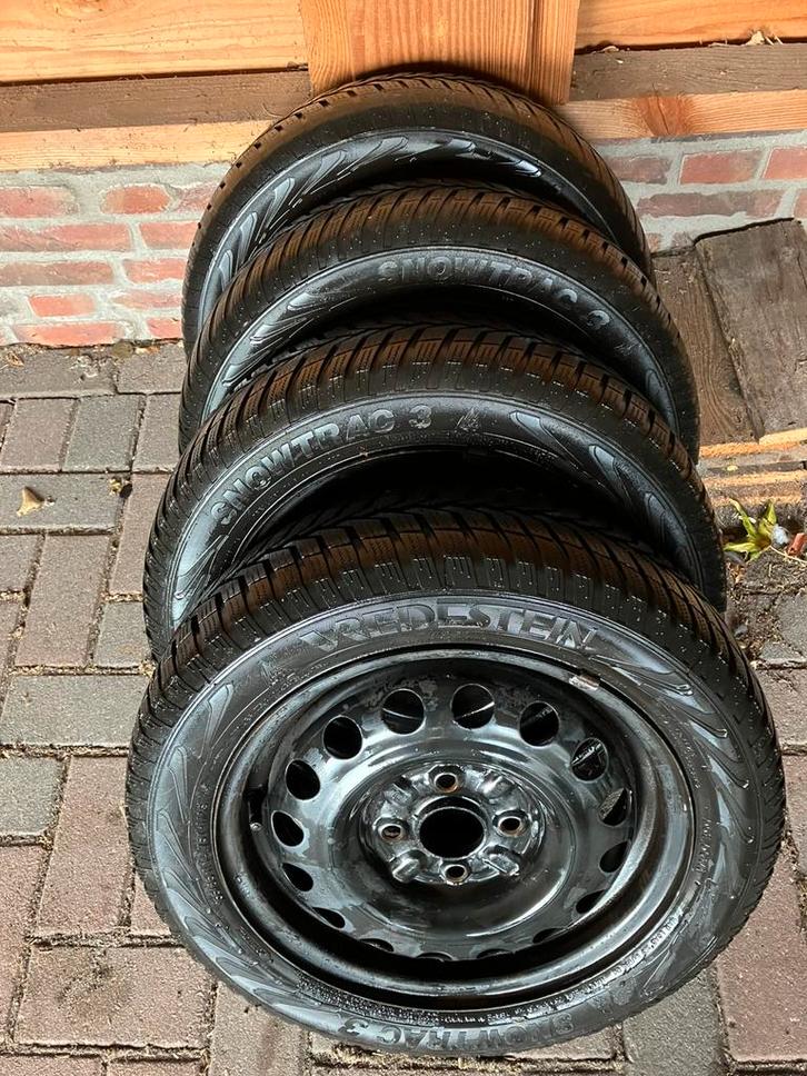 Vredestein Snowtrac 3 winterbanden aygo, Auto-onderdelen, Overige Auto-onderdelen, Citroën, Peugeot, Toyota, Gebruikt, Ophalen