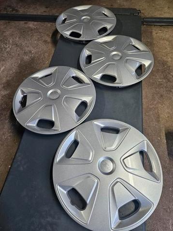 Nieuw! Set 16 inch orginele Ford wieldoppen Transit/Custom  beschikbaar voor biedingen